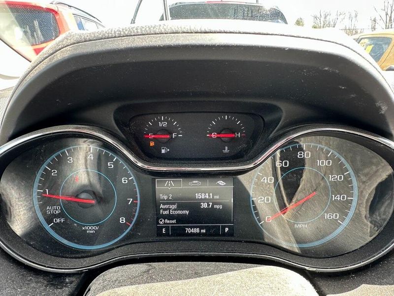 2018 Chevrolet Cruze LSImage 14