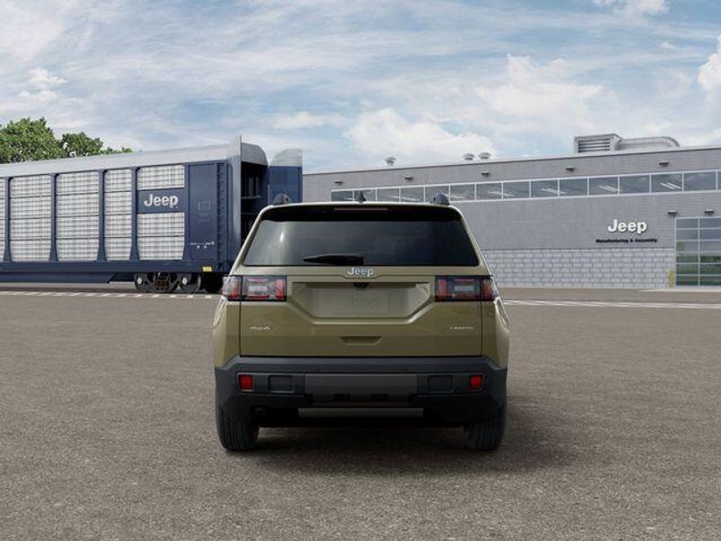 New 2026 Jeep Cherokee Laredo 4x4Image 7