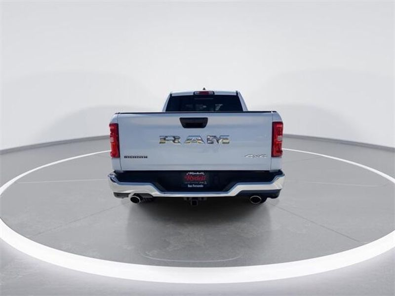 2025 RAM 1500 Big Horn Crew Cab 4x4 5