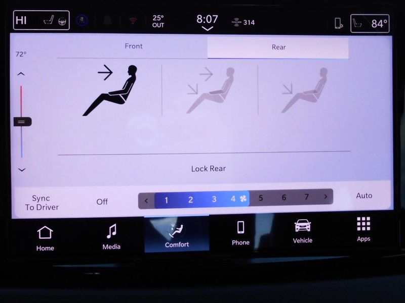 2025 Chrysler Voyager LxImage 26
