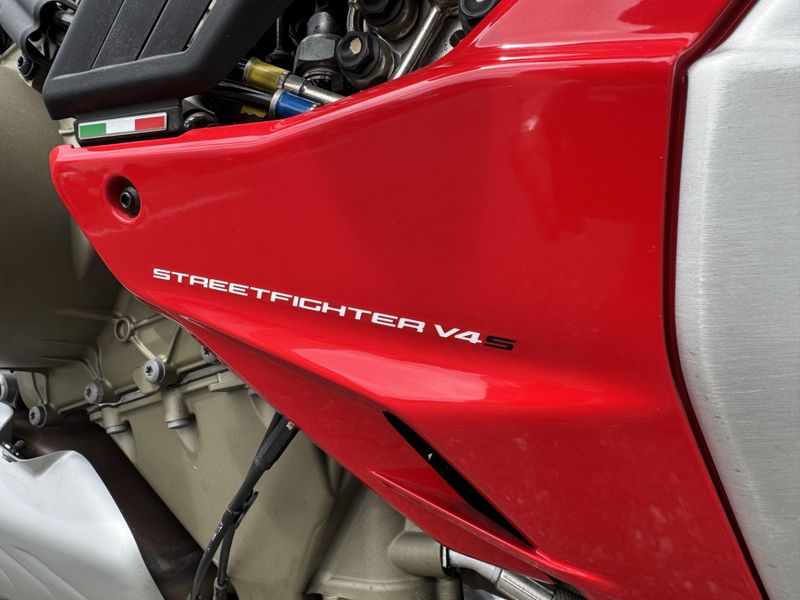 2021 Ducati Streetfighter V4 