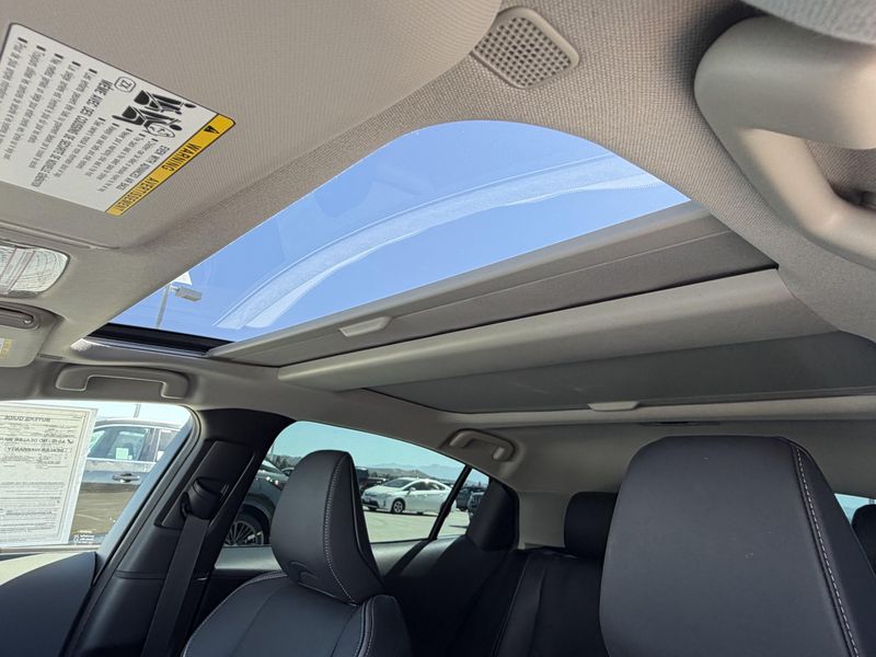 Used 2023 Toyota Prius XLEImage 23