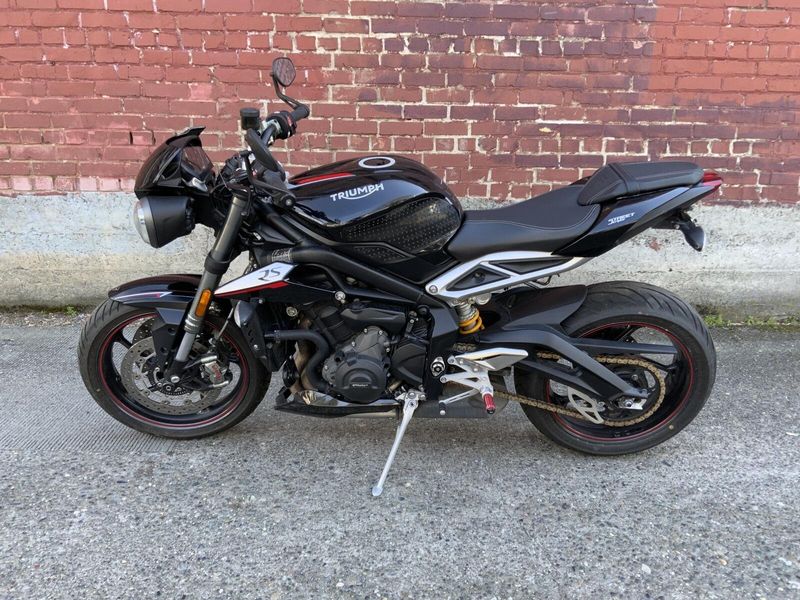 2018 Triumph STREET TRIPLE RS