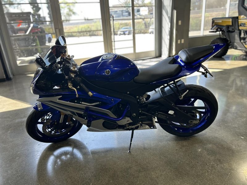 Used 2016 Yamaha YZF-R6 Image 8