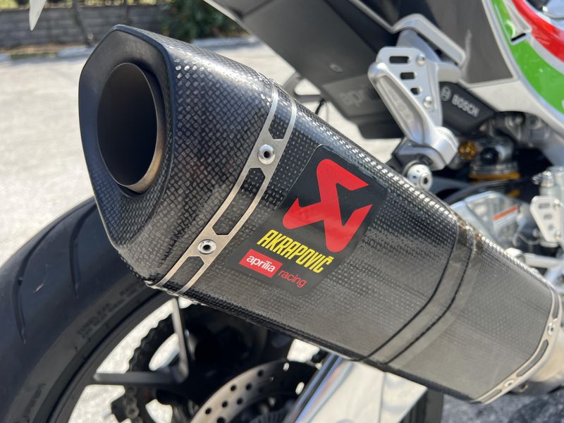 2018 Aprilia RSV4 RF 