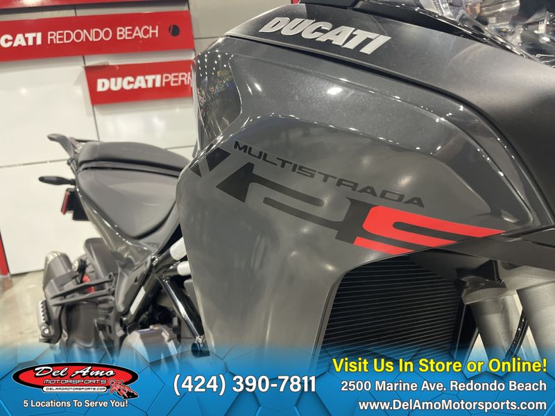 2023 Ducati MULTISTRADA V2 S  in a STREET GREY exterior color. Del Amo Motorsports of Redondo Beach (424) 304-1660 delamomotorsports.com 