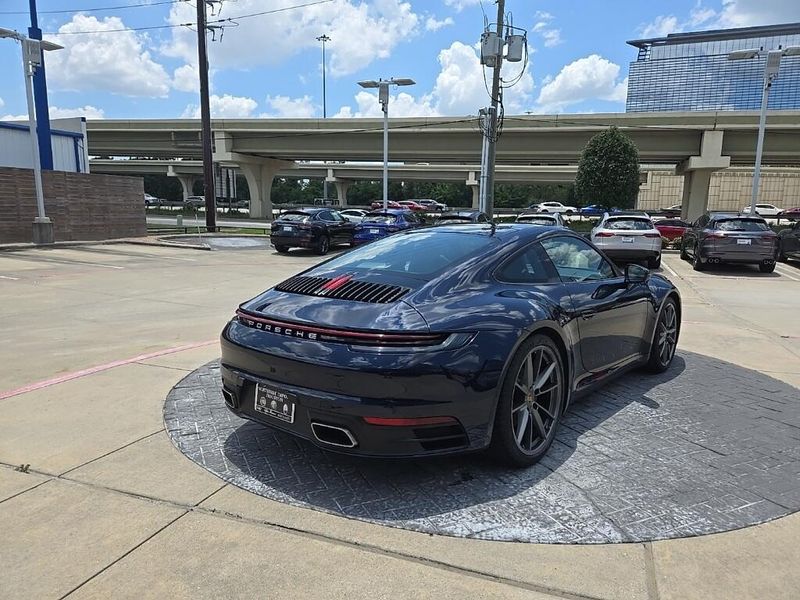 2022 Porsche 911 CarreraImage 4