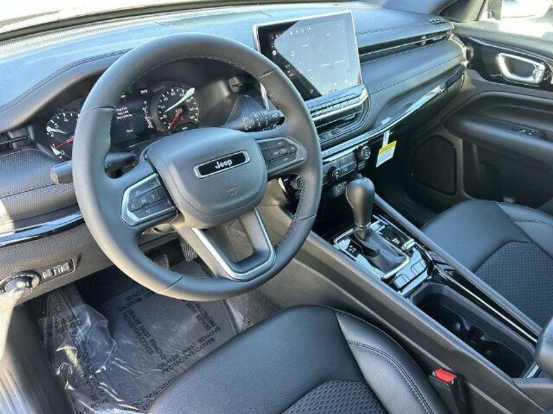 New 2026 Jeep Compass Latitude Altitude 4x4Image 15