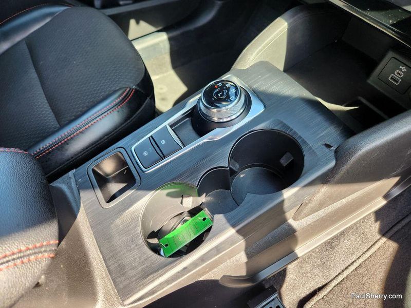 2024 Ford Escape ST-Line photo 34