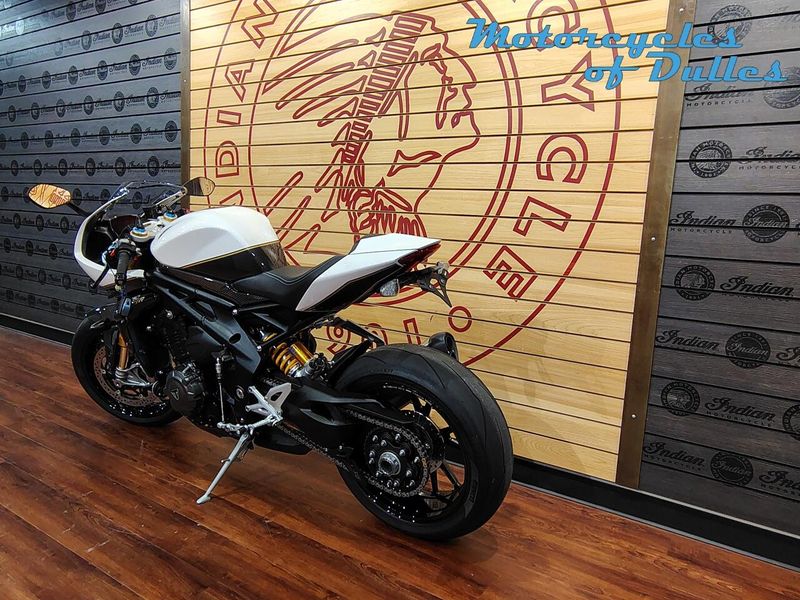 2022 Triumph Speed Triple 1200 RR Image 6