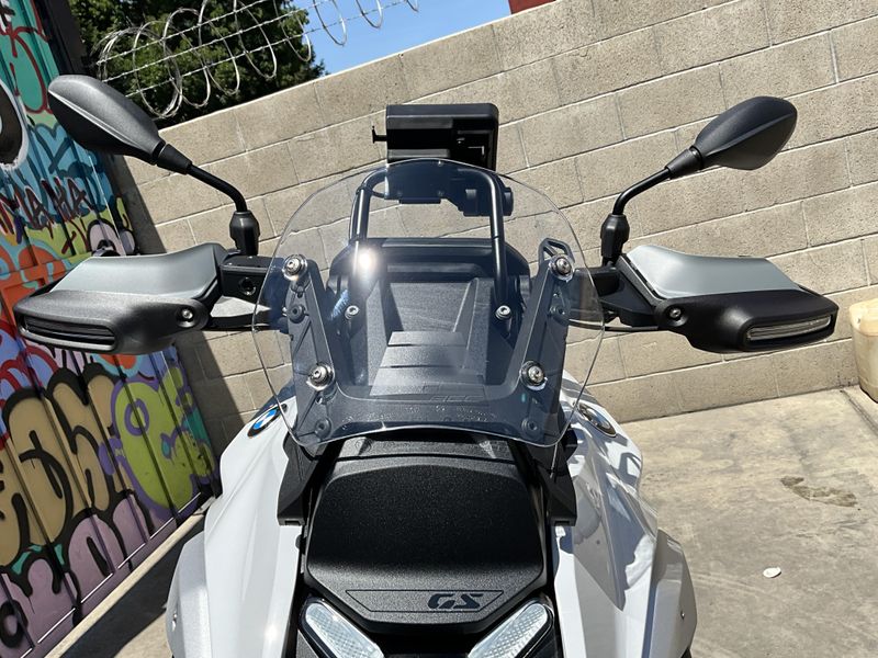 New 2025 BMW R 1300 GS Image 11