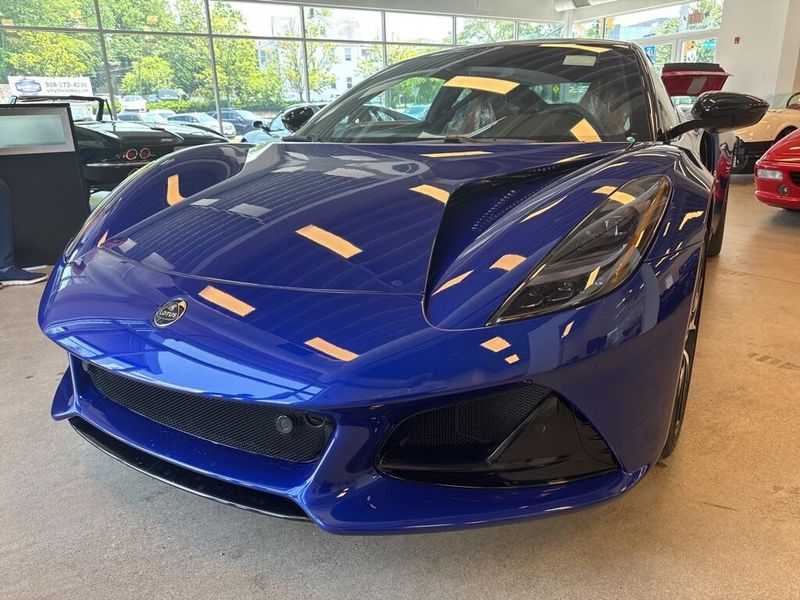 2025 Lotus Emira 