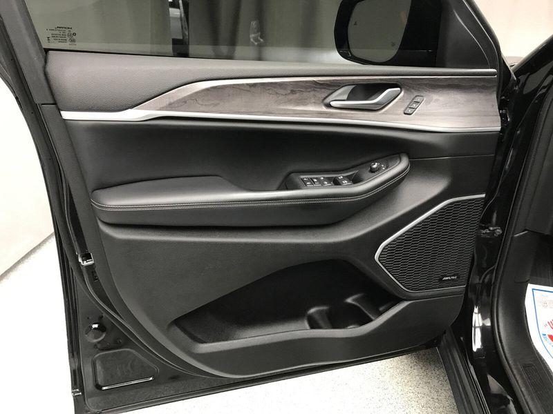 2023 Jeep Grand Cherokee L LimitedImage 3