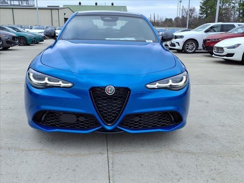 2025 Alfa Romeo Giulia Image 11