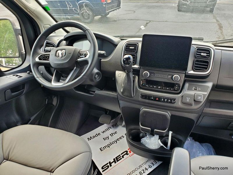 2024 RAM ProMaster 2500 Window Van High Roof 159WBImage 13