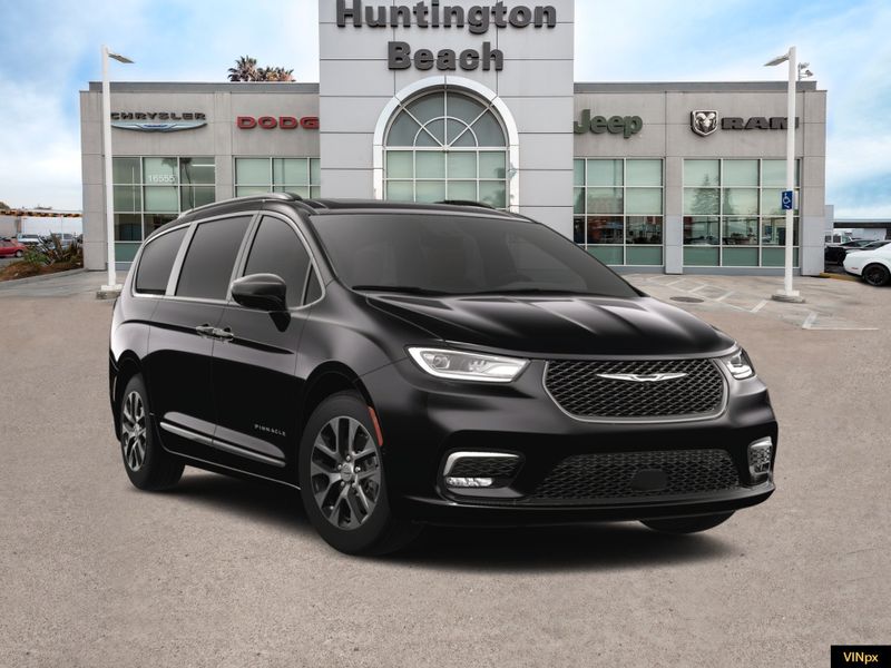 2024 Chrysler Pacifica Hybrid PinnacleImage 16