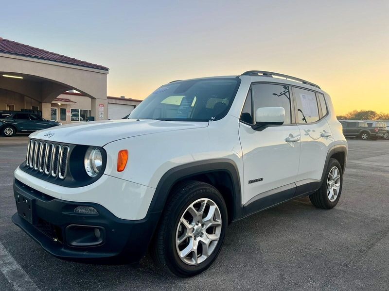 2018 Jeep Renegade Latitude North Edition photo 3