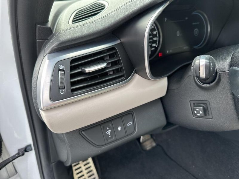 2022 Genesis G70 3.3TImage 27