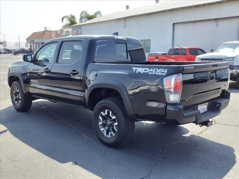 2022 Toyota Tacoma TRD Off-RoadImage 3