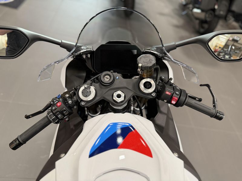2026 BMW S 1000 RRImage 3
