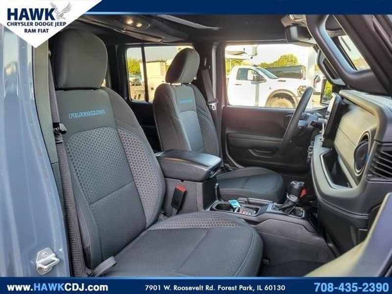 2024 Jeep Wrangler Rubicon 4xe photo 30
