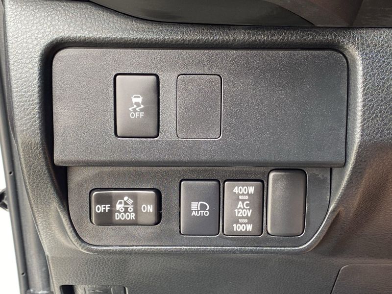 Used 2022 Toyota Tacoma TRD SportImage 23