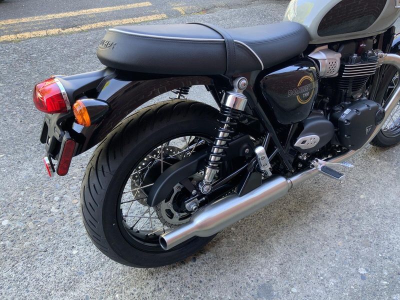 2026 Triumph BONNEVILLE T100