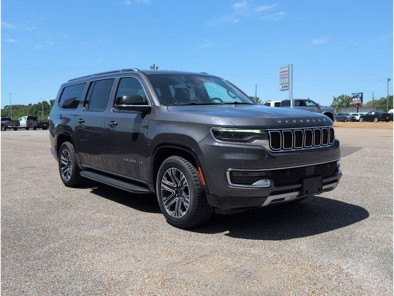 2024 Jeep Wagoneer L Series IIImage 7
