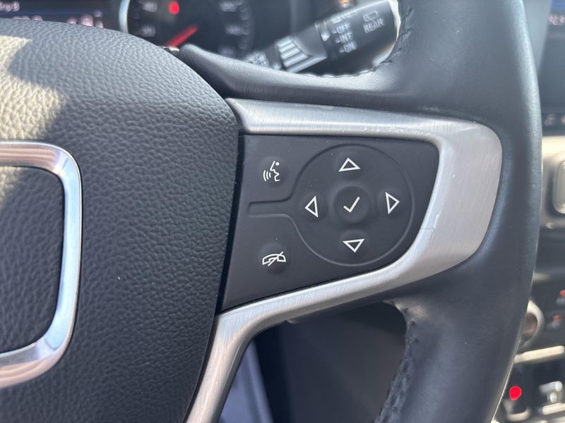 Used 2020 GMC Terrain SLEImage 18