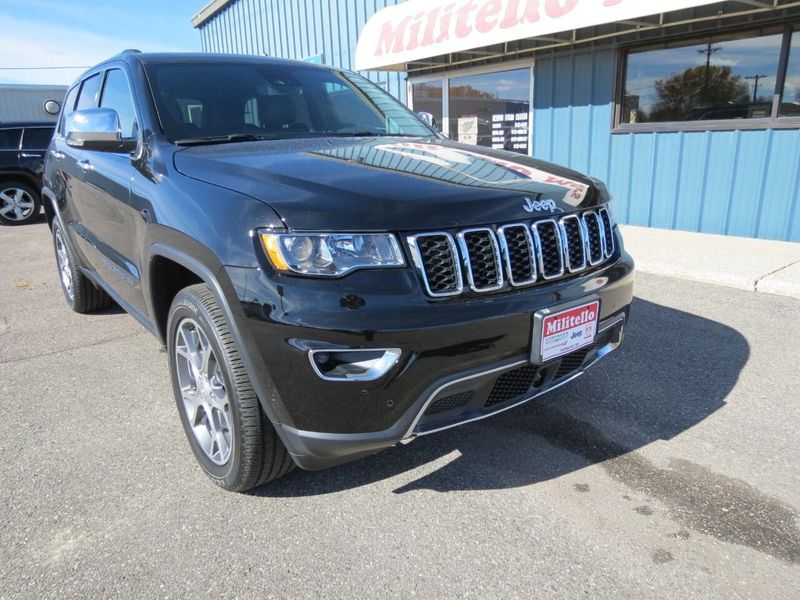 2021 Jeep Grand Cherokee Limited 4x4 4dr SUVImage 2