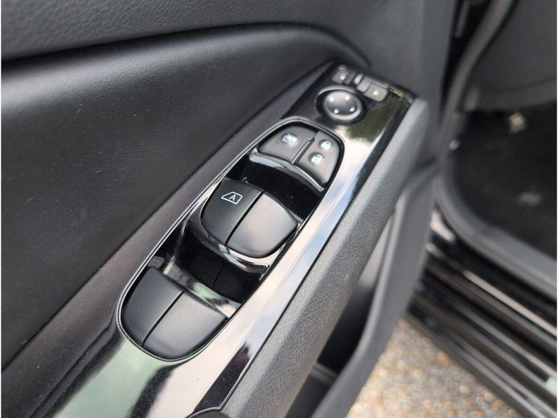 Used 2023 Nissan Altima 2.5 SVImage 12