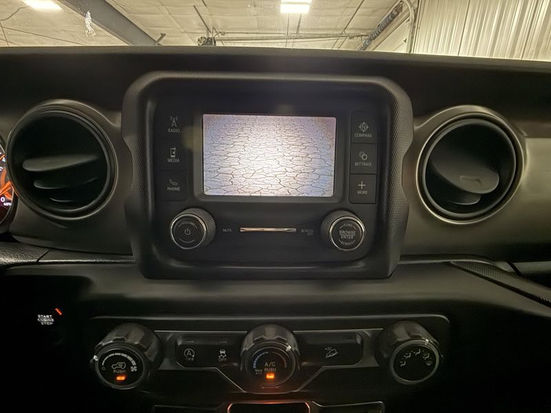 Used 2019 Jeep Wrangler Unlimited SportImage 27