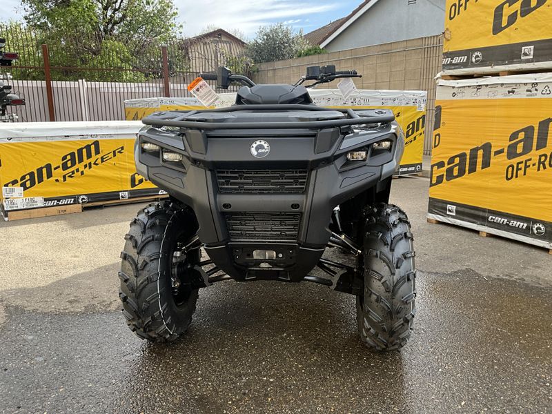 2025 Can-Am Outlander Image 2
