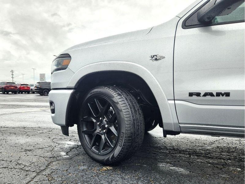 New 2026 RAM 1500 Laramie Crew Cab 4x4 5'7' Box