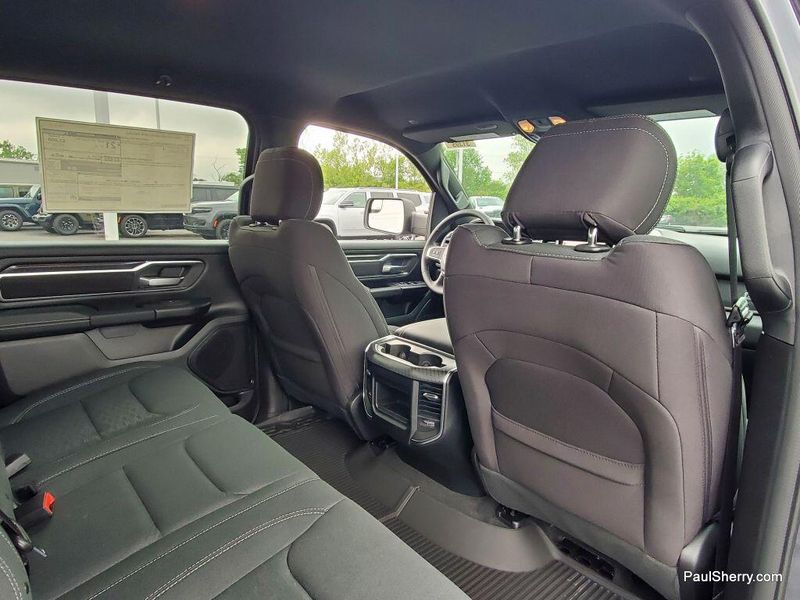 2025 RAM 1500 Big Horn Crew Cab 4x4 5