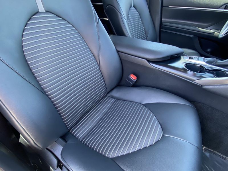 2020 Toyota Camry SEImage 13