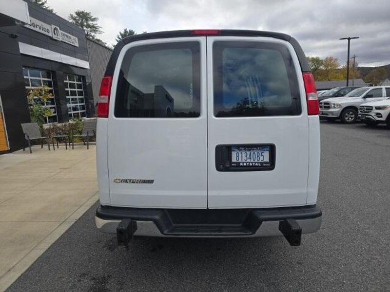 2024 Chevrolet Express Cargo Work Van photo 3