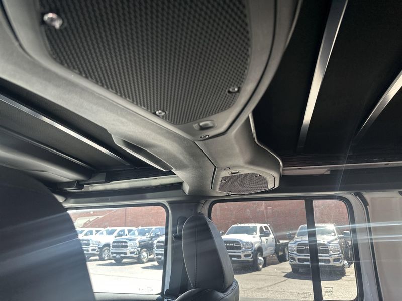 New 2025 Jeep Wrangler 4-door Rubicon 392Image 17