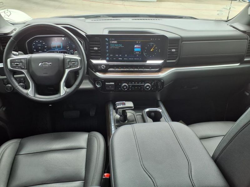 2023 Chevrolet Silverado 1500 RSTImage 4