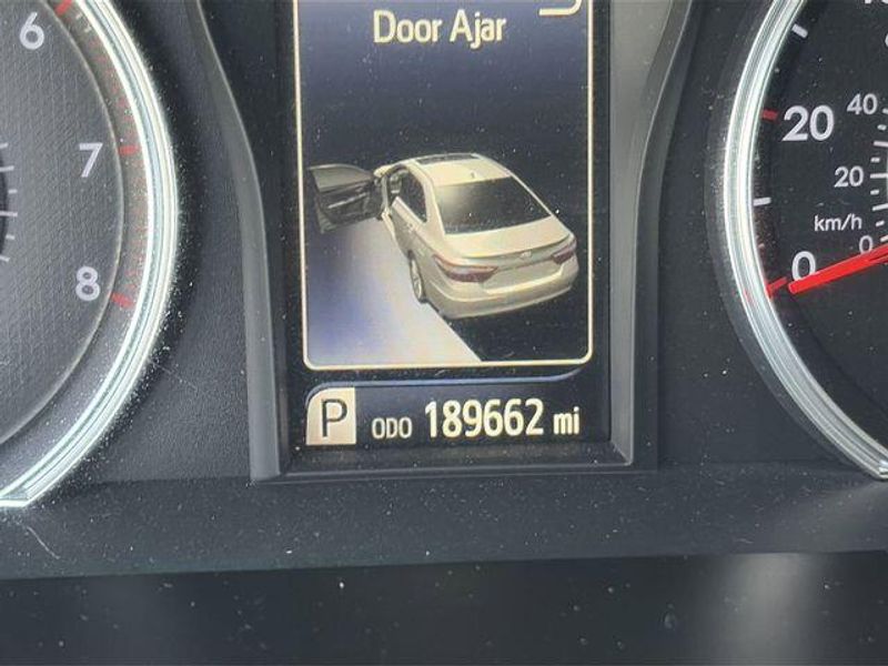 Used 2017 Toyota Camry XLEImage 30
