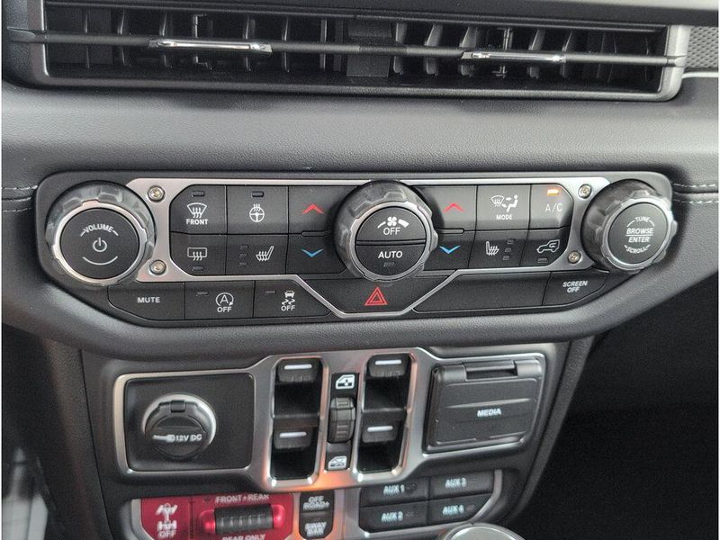 New 2025 Jeep Wrangler 4-door RubiconImage 15