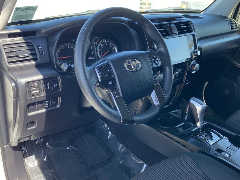 2024 Toyota 4Runner TRD Off-RoadImage 17