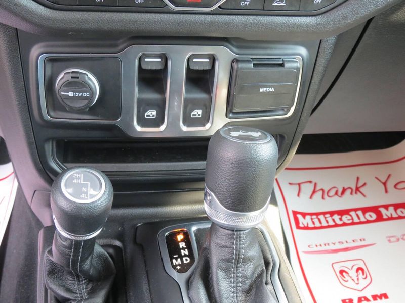 Used 2024 Jeep Wrangler Sport S 4x4 2dr SUVImage 21