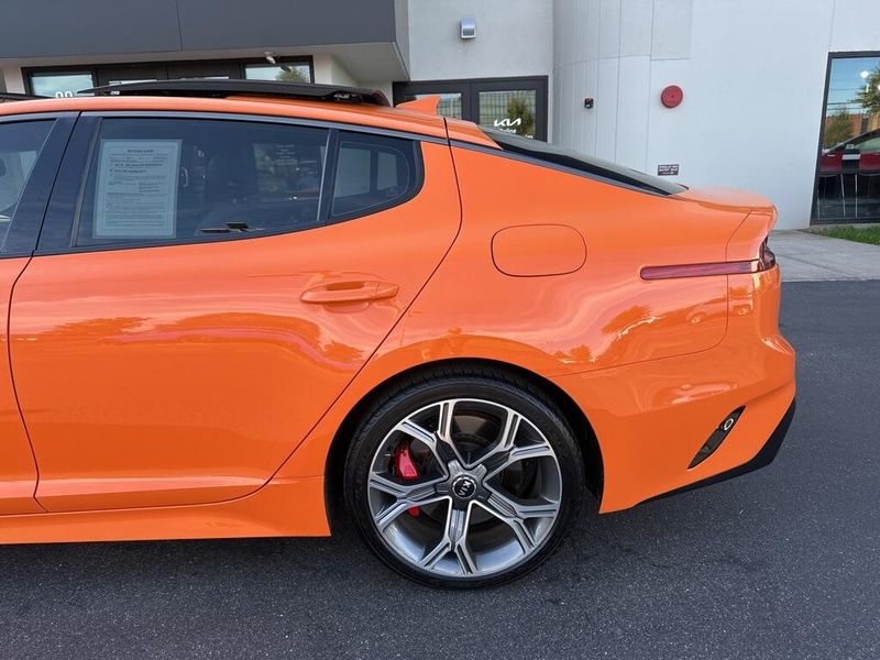 2020 Kia Stinger GT2 photo 9