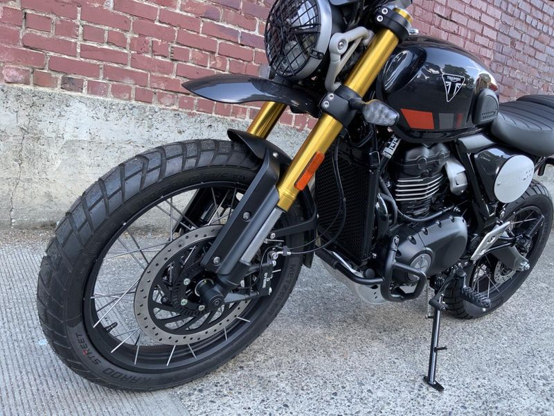 2026 Triumph SCRAMBLER 400 XC