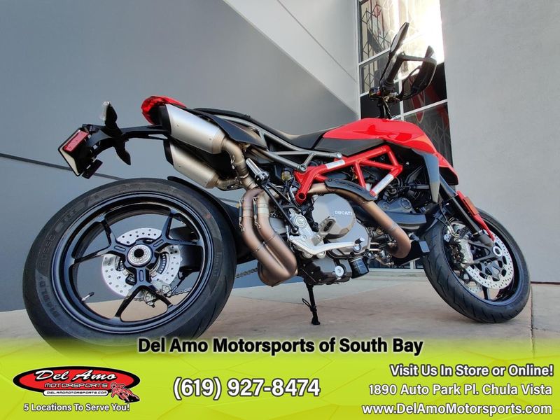 2023 Ducati HYPERMOTARD 950 SP  in a LIVERY exterior color. Del Amo Motorsports of South Bay (619) 547-1937 delamomotorsports.com 