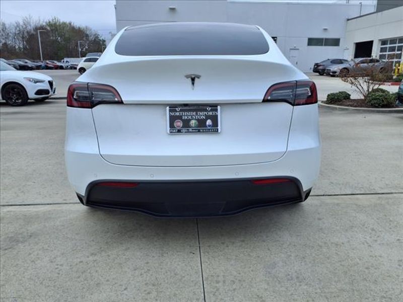 2021 Tesla Model Y Long RangeImage 11