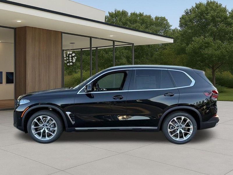 New 2026 BMW X5 xDrive40iImage 12