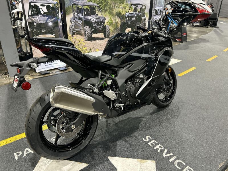 New 2026 Kawasaki NINJA ZX-4RR ABS Image 14