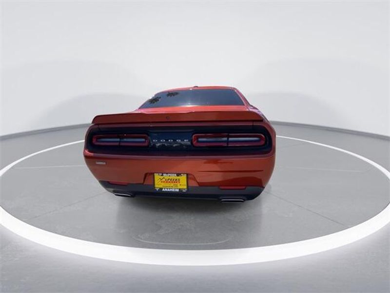 2021 Dodge Challenger SXTImage 7